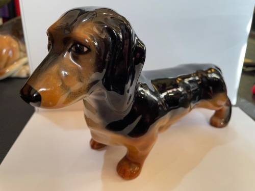 Daschund Beswick ( 23 x 14 cm )