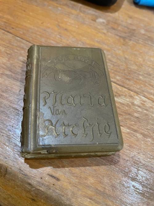 Boer War: Stone carved Book uit Kimberley Tronk