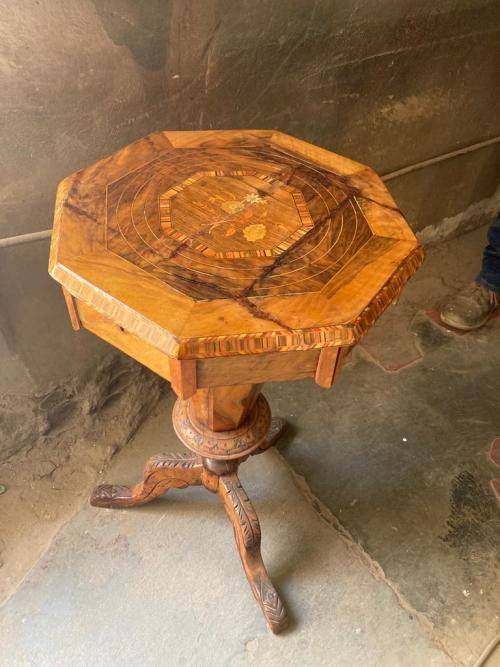 Beautiful Restored Burr Wallnut Worktable