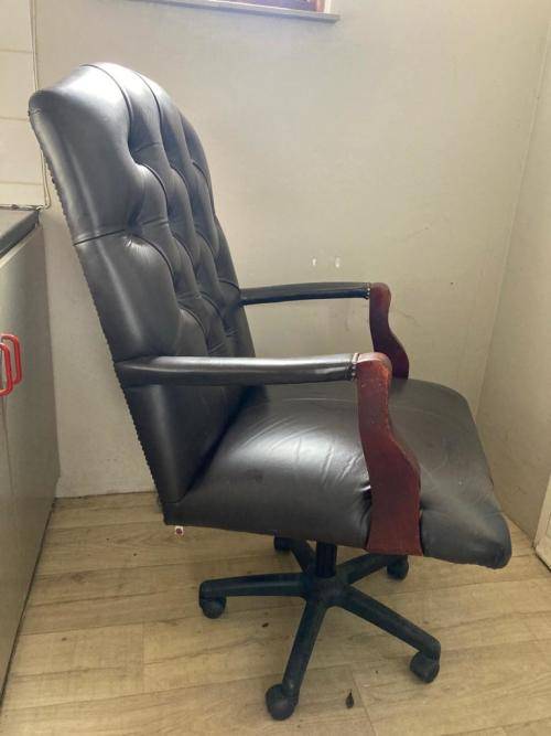 Vintage Leather Swivel Office Chair