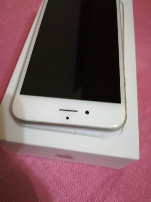 APPLE Iphone 6s 16GB - Silver good condition