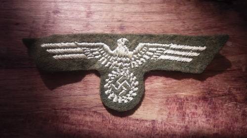 WW2 Nazi GERMAN-OFFICERS-M38-Cap Badge only