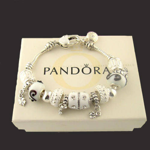 Stunning Pandora Type Bracelet - Silver with silver core & Silver plated beads