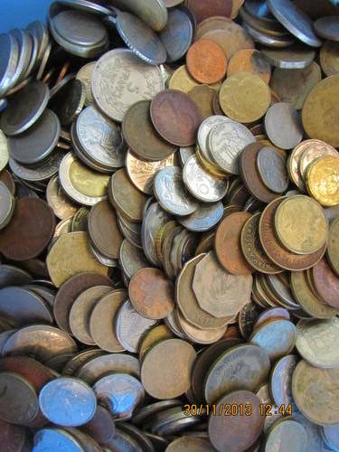UNSORTED WORLD MIXED COINS. 600 x Coins. You bid per coin. LOW START !