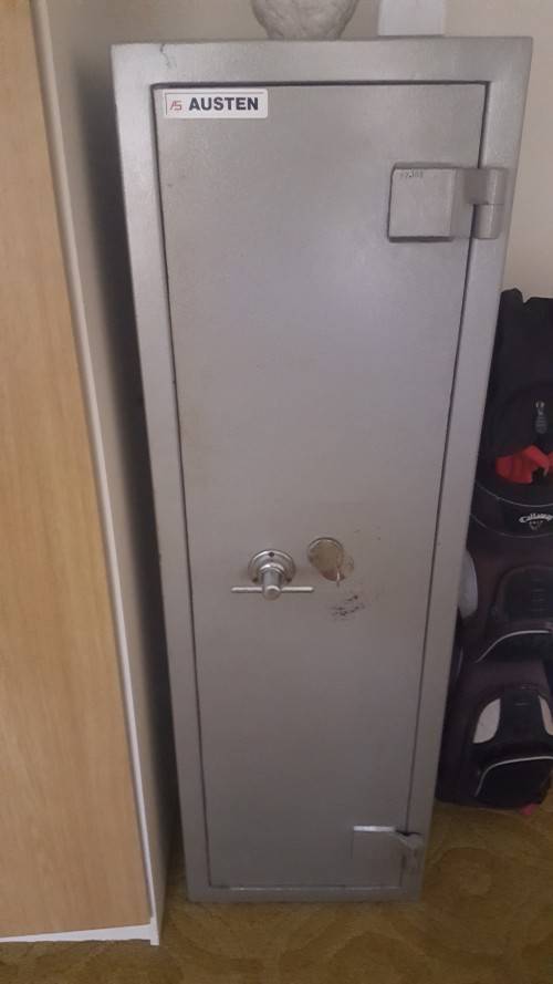 Austen Rifle Safe