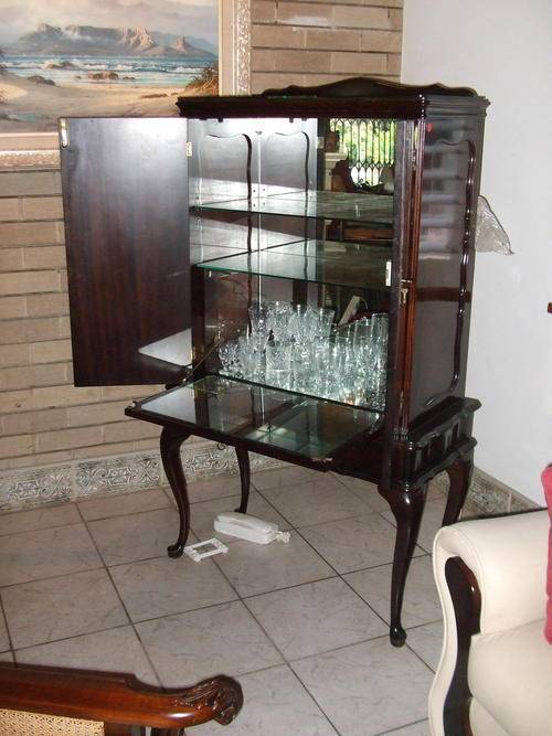 Drinks Cabinet (No Delivery)