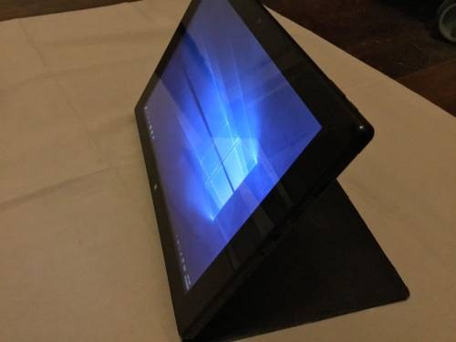 Mecer A105 - WiFi Windows 10 Tablet (32GB) + Bonus 128GB Micro SD Card included