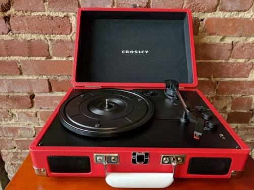 Crosley Cruiser Deluxe Turntable - Red