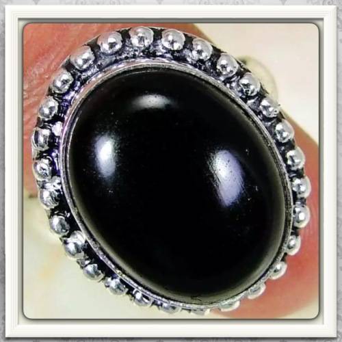 ***ALWAYS A GOOD CHOICE*** NATURAL BLACK ONYX  GEMSTONE .925  SILVER RING SIZE 8.5