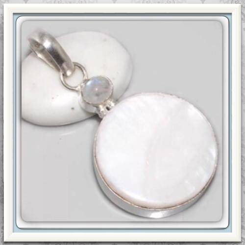***WONDERS OF NATURE*** INCREDIBLE MOTHER OF PEARL, RAINBOW MOONSTONE .925 SILVER PENDANT