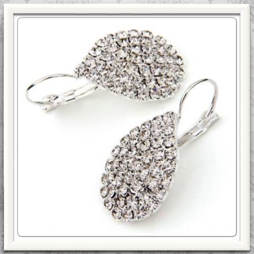 ***EXQUISITE DAZZLING***  RHINESTONE BRIDAL, EVENING WEAR SILVER ALLOY STUD/LEVERBACK EARRINGS