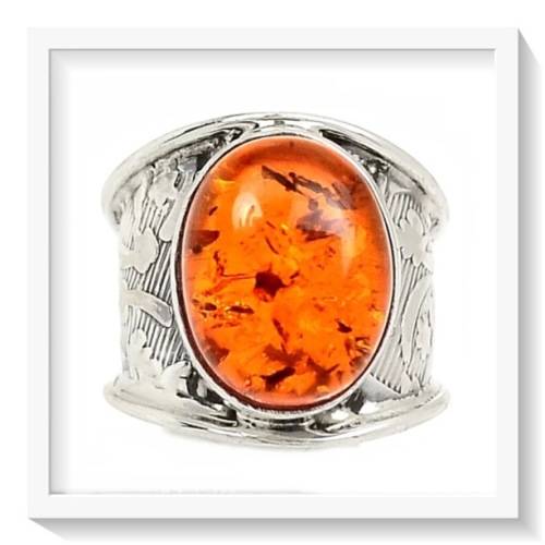 GORGEOUS DETAIL BALTIC AMBER GEMSTONE SET IN SOLID .925 STERLING SILVER ring size 7.5