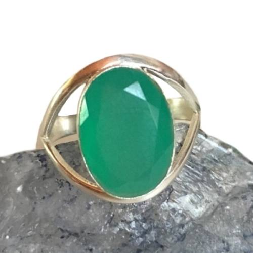 GORGEOUS GREEN JADE GEMSTONE SOLID .925 SILVER  SIZE 8