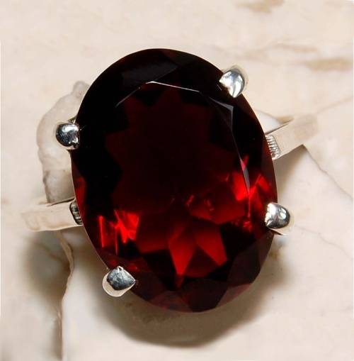 6 CT FIRE GARNET SOLID .925  STERLING SILVER  RING SIZE 8