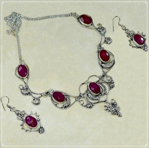 Indian Ruby Gemstone .925 Sterling Silver Necklace and Earrings Set