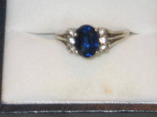 Silver ring with simulated tanzanite