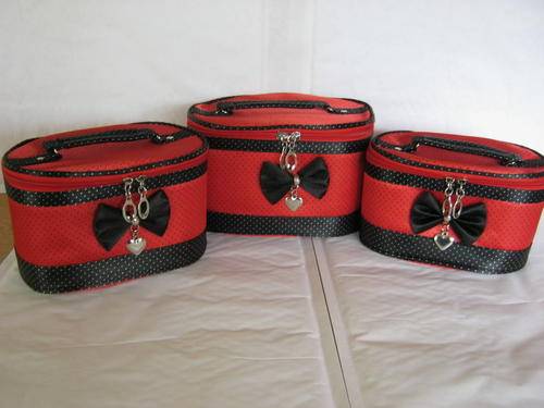 STUNNING RED AND BLACK VANITY / COSMETIC BAGS 3 FOR THE PRICE OF 1