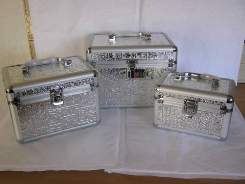 OUTSTANDING 3 IN 1 JEWELLERY BOXES REALLY WONDERFUL
