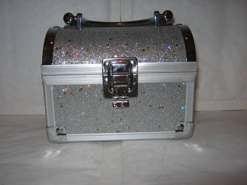 BEAUTIFUL DOME  SHAPED LID GLITTER JEWELLERY BOX