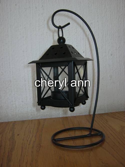 HURRICAN LAMP WITH STAND