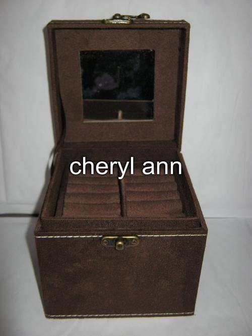 3 TIER SQUARE  BROWN JEWELLERY BOX