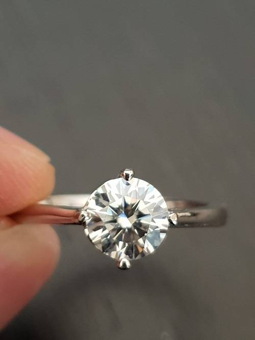 **SUPER OFFER** BEAUTIFUL 6.5MM (1CT SIZE) STERLING SILVER MOISSANITE SOLITAIRE RING