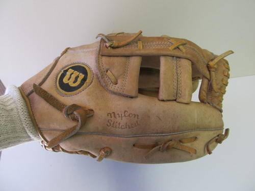 baseball mitten