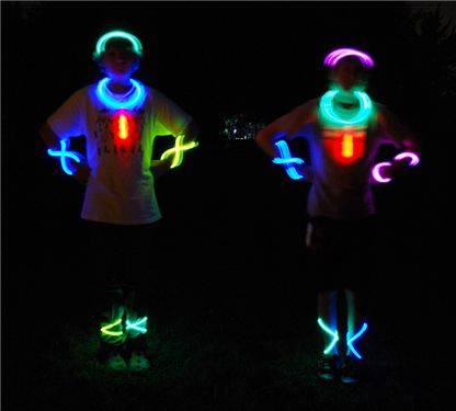 MOM stop HERE! A must have for kids this holiday! *Glow Sticks* FUN FUN FUN guaranteed!