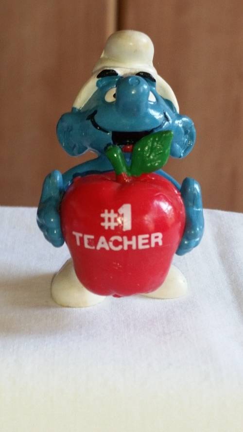 1983 SCHLEICH 20460 - RARE APPLE SMURF #1 TEACHER - W BERRIE & CO - HONG KONG