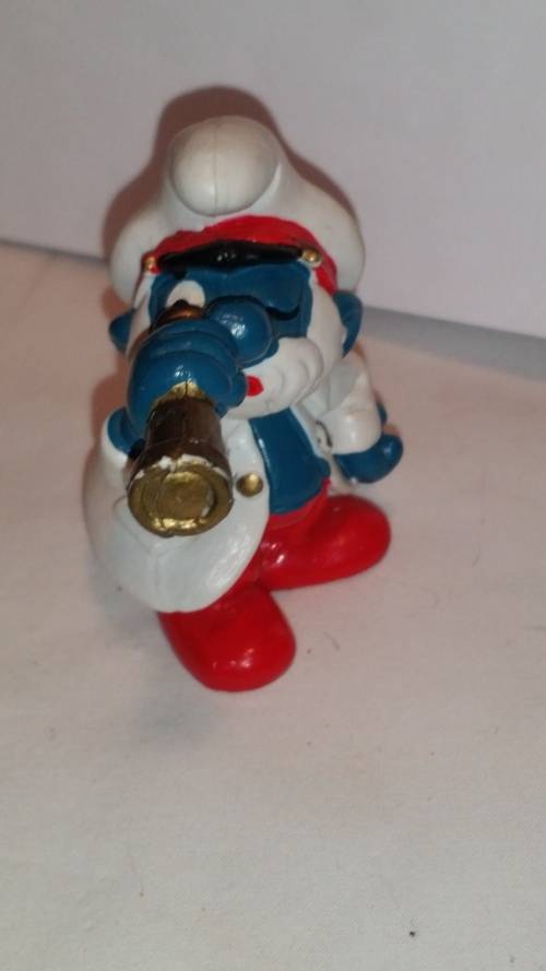 1981  SCHLEICH 20141 -  PAPA CAPTAIN SMURF - PEYO - MADE IN HONG KONG