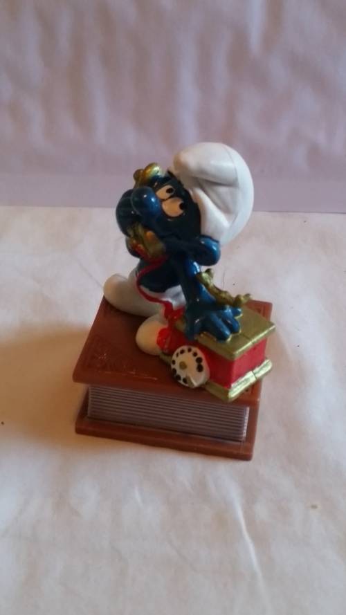 SCHEICH MODEL 54404 - SMURF STAMP -TELEPHONE SMURF - MINT IN BOX