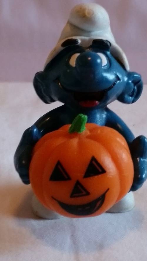 1981 SCHLEICH 20136 -  PUMPKIN SMURF (WITH FACE)  - PEYO / W. BERRIE & CO.- MADE IN  HONG KONG