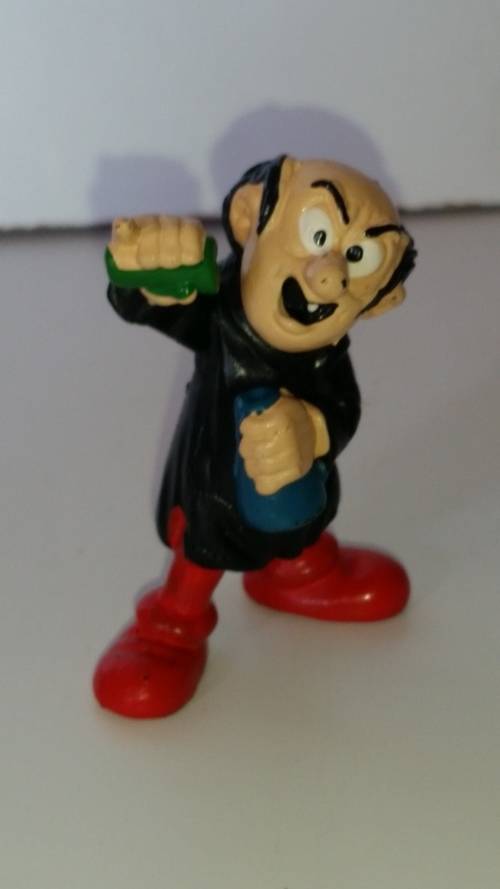 1978 SCHLEICH 20232 - GARGAMEL WITH LABGLASSES  - SCHLEICH PEYO  - MADE IN HONG KONG