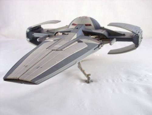 STAR WARS HASBRO MODEL - HAILFIRE DROID