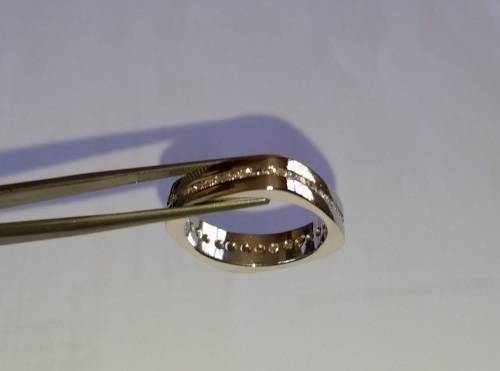 NO RESERVE, NO BUY NOW, HIGHEST BIDDER WINS  - 18ct WHITE GOLD MEN'S  DIAMOND  RING - 0.83 ct
