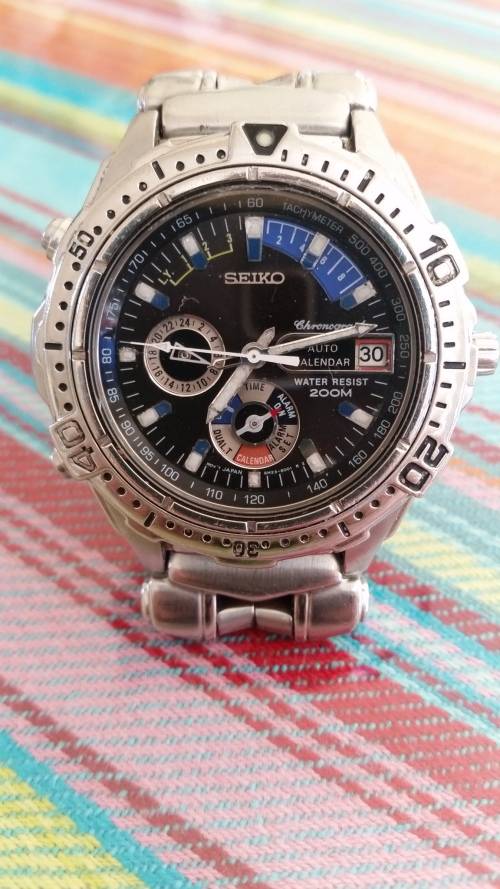 SEIKO MENS WATCH - STAINLESS STEEL - MODEL 5M23-6000 - NEAR MINT CONDITION