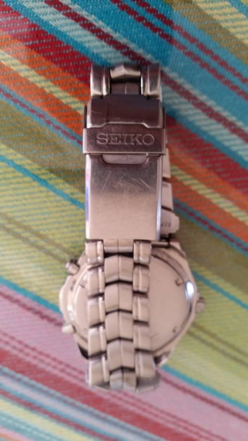 SEIKO MENS WATCH - STAINLESS STEEL - MODEL 5M23-6000 - NEAR MINT CONDITION