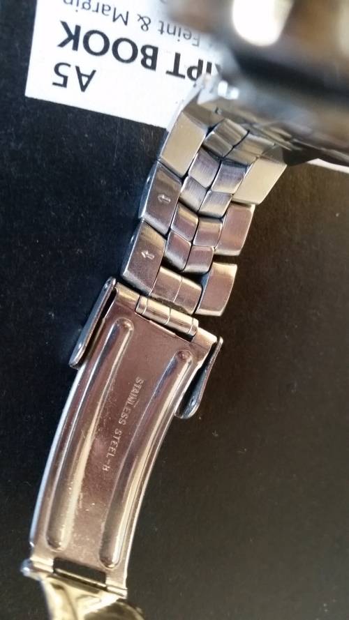 SEIKO MENS WATCH - STAINLESS STEEL - MODEL 5M23-6000 - NEAR MINT CONDITION