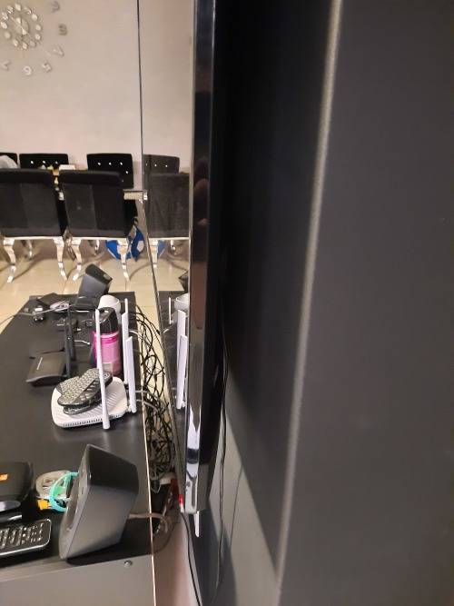 Hisense 65inch UHD smart tv with HDR