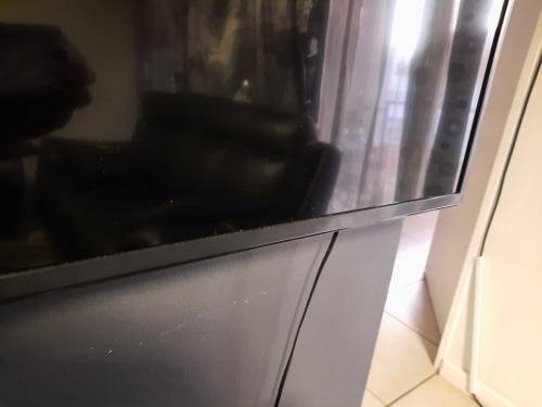 Hisense 65inch UHD smart tv with HDR