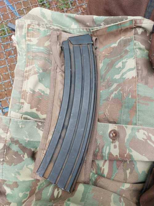 R4 50 Round Magazine with Patt 80 pouch