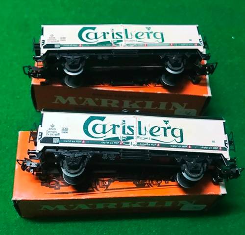 MARKLIN 2 X WAGONS HO. BOXED.