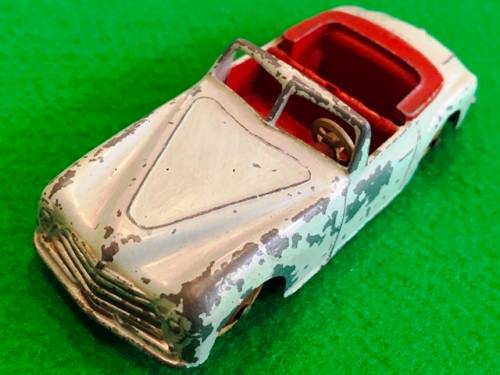 DINKY 24S SIMCA 8 SPORTS.
