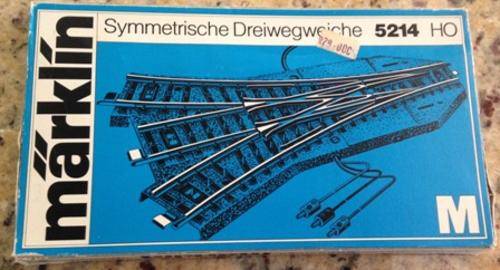MARKLIN M TRACK 2 WAY TURN OUT. 5214. UNUSED.