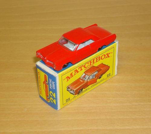 Matchbox Series No.22c Pontiac GP Sports Coupe (Boxed)