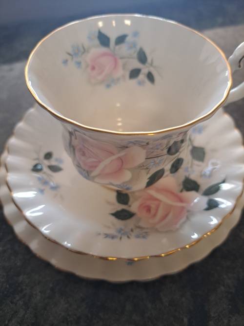 Royal Albert Soft Pink Rose Trio Unnamed