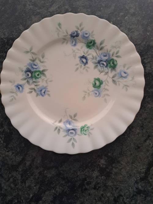 Royal Albert Inspiration Trio