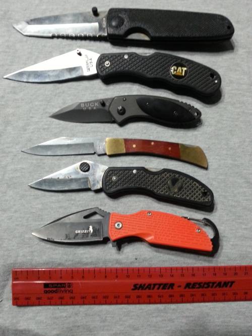 Knife Lot (x6) Mixed Knife lot