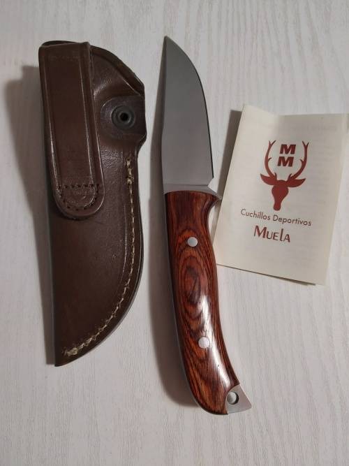 Muela Husky Hunting Knife - Made in Spain - With leather pouch