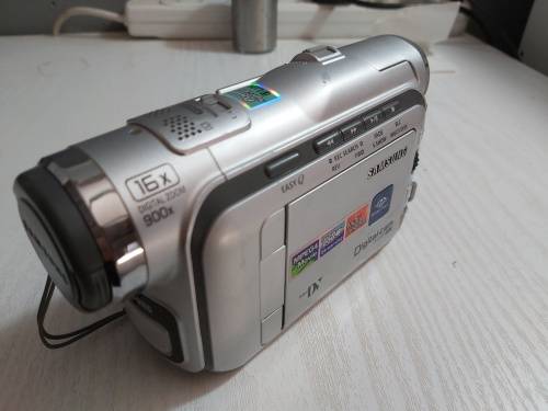 Samsung Digital Cam MINI DV - VP-D103i